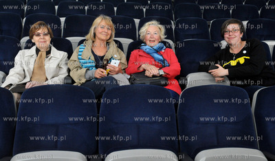 Ostatni dzien dzialalnosci kin Neptun, Kameralne i...