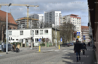 Gdansk, ul. Gnilna i Aksamitna. Przychodnia zdrowia...