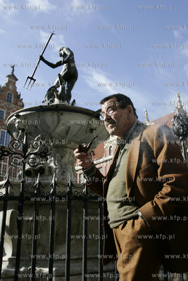 Gdansk. Krotki spacer Guntera Grassa po Dlugim Targu.
04.10.2007
fot....