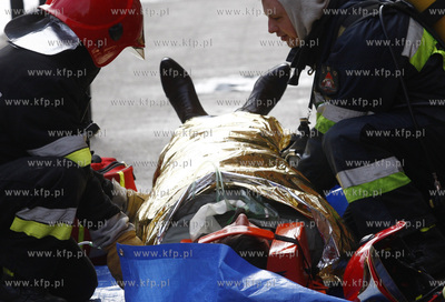 Sopot. Cwiczebna ewakuacja poczty przy ul. Kosciuszki....