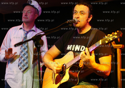 Gdynia. Tawerna Contrast. Wystep Pawla Konjo Konnaka...