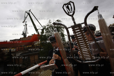 Stocznia Gdansk S.A.. Wodowanie jednostki typu offshore...