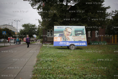 Gdansk. Wybory do sejmu i senatu. Nz. plakaty wyborcze...