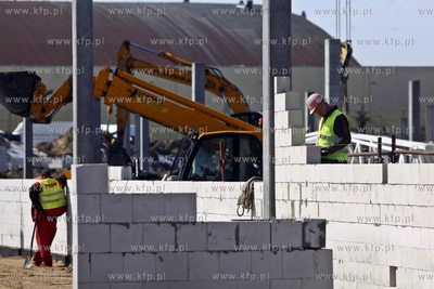 Budowa Centrum Handlowego Gildia II w bezposrednim...