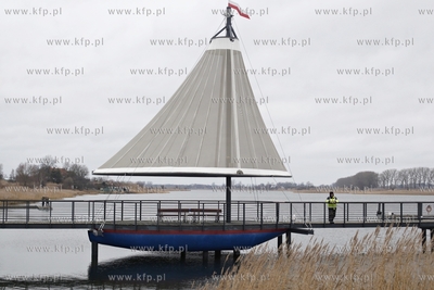 Przystan Zeglarska w Blotniku.
23.12,2014
fot. Krzysztof...