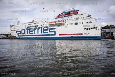 Prom Nova Star w terminalu promowym na Westerplatte.
13.07.2019
fot....