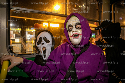 Gdańsk. Halloweenowy tramwaj  Konstal 102NA.
31.10.2022
fot....