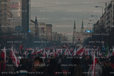 Warszawski "Marsz Niepodległosci" organizowany przez...
