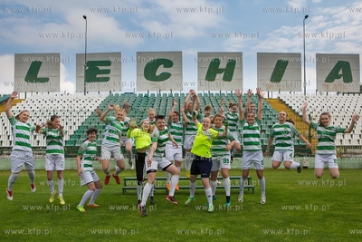 Drużyna piłkarek Biało-Zielone Lechia Gdańsk. 12.05.2018...