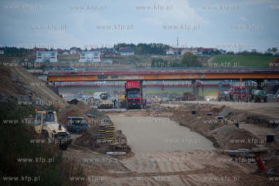 Gdansk. Budowa wezla drogowego Karczemki i trasy WZ....