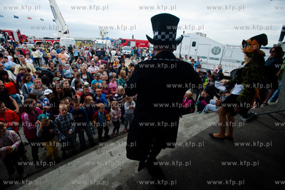 Gdynia. Skwer Kosciuszki. Festyn i pokazy zorganizowany...
