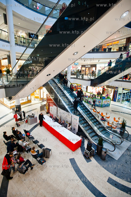 Gdansk. CH. Galeria Baltycka. Konferencja prasowa poprzedzajaca...