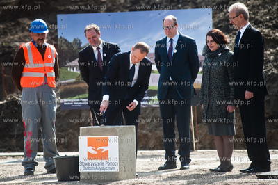 Gdansk. Uroczystosc wmurowania kamienia wegielnego...