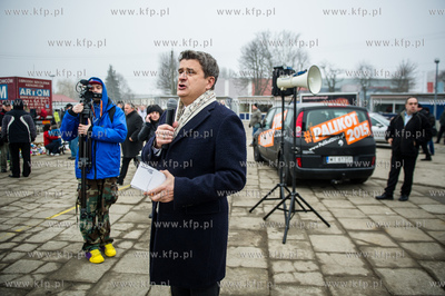 Gdansk. Targowisko - Rynek Elblaska. Spotkanie kandydata...