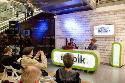 Gdansk. Salon Empik w C.H. Galeria Baltycka. Spotkanie...