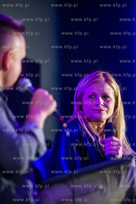 Sopot. Zatoka Sztuki. Charytatywne spotkanie z piosenkarką...