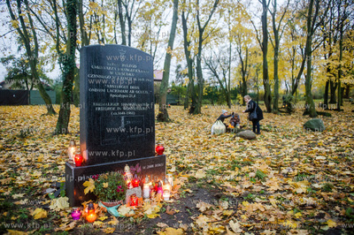 Gdańsk. Dzień Wszystkich Świętych.
Nz były Cmentarz...