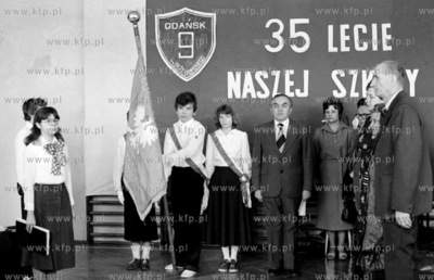 Uroczystosc 35 lecia Szkoly Podstawowej nr 9 im. Stefana...