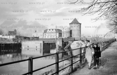 Drewniany most Matnikow lub Rogoznikow, wczesniej zwodzony,...