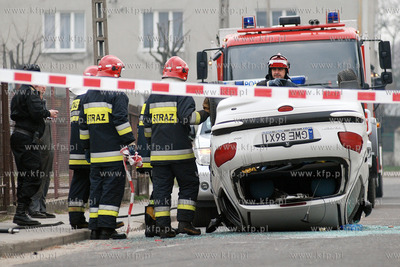 Rumia. O duzym szczesciu moze mowic kierowca Peugeota...