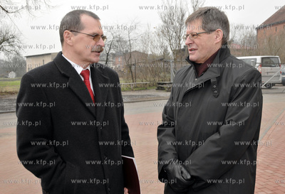 W Pelplinie przy ZSP nr2 otwarto kompleks boisk w ramach...