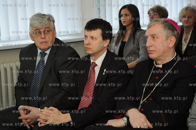 Oddzial Pediatryczny Szpitala Miejskiego w Gdyni oddany...