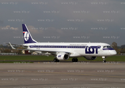 Gdansk Rebiechowo. Najnowsza maszyna Polskich Linii...