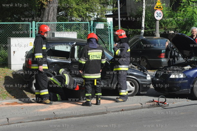 Elblag, skrzyzowanie ul. Bena, Komenskiego i Kiedrzynskiego....