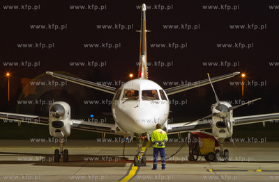 Port Lotniczy Gdansk, Nz, SAAB 340 Cargo linii Sprint...