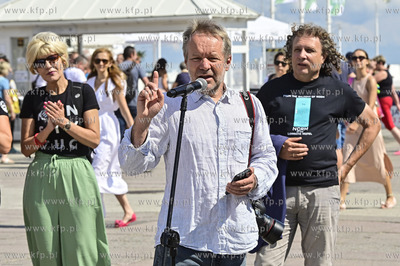 Sopot. Skwer Kuracyjny k. Molo. Wystawa fotografii...