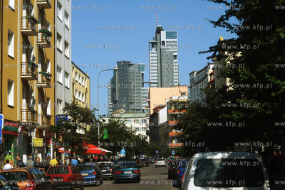 Gdynia, apartamentowiec SEA TOWER nad Basenem Prezydenta...