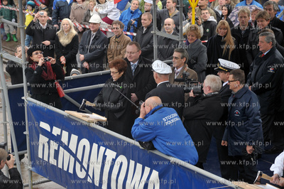Danuta Walesowa zostala matka chrzestna promu fiordowego...