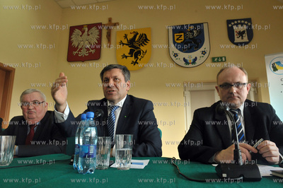 Wicepremier Janusz Piechocinski spotkal sie w Zukowie...