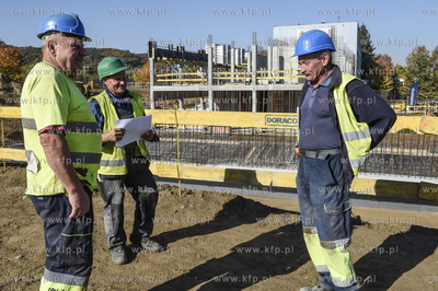 Uroczyste wmurowanie aktu erekcyjnego pod nowy budynek...