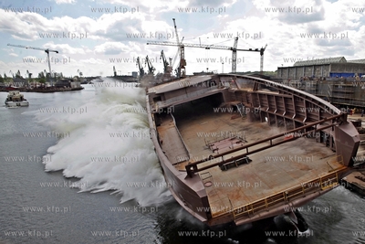 Stocznia REMONTOWA SHIPBUILDING S.A.. Wodowanie nowoczesnego...