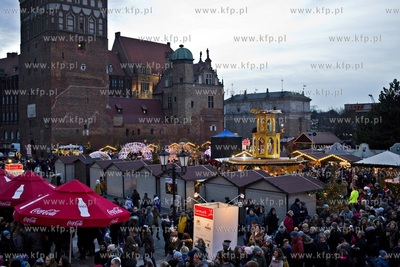 Jarmark Bożonarodzeniowy na Targu Węglowym w Gdańsku.
05.06.2015
fot....