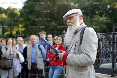 Literacki spacer po Gdansku z Mieczyslawem Abramowiczem.
19.08.2014
fot....