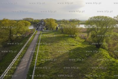 Licząsy 700 metrów most Siekierki - Neur dnitz nad...