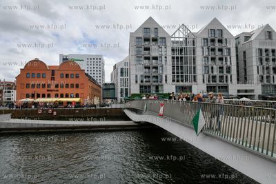 Po 9 miesiącach kładka obrotowa na Wyspę Schiorzów...