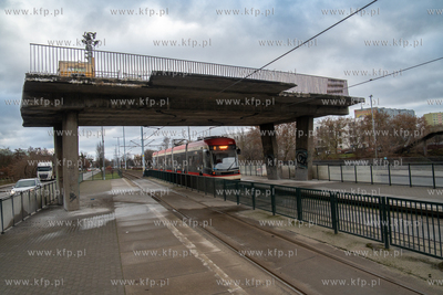 Zaspa. Rozbiórka kładki nad al. Rzeczypospolitej...