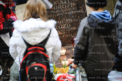 Gdansk. Cmentarz Srebrzysko. Zywa lekcja historii,...