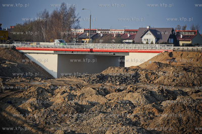 Gdansk. Budowa wezla drogowego Karczemki i trasy WZ....