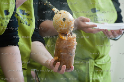 Gdansk. Targ Weglowy. Wielka Sobota. Sniadanie wielkanocne...