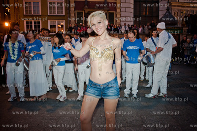 Gdansk. Dlugi Targ. Sama Street Shows oraz Flash Mob...