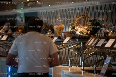 Port w Gdyni. Nabrzeze Francuskie. Wizyta wycieczkowca...