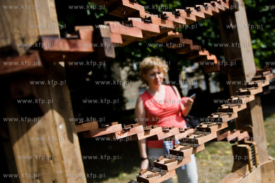 Gdansk. Skwer przy ul. Nowe Ogrody. FETA - XVIII Miedzynarodowy...