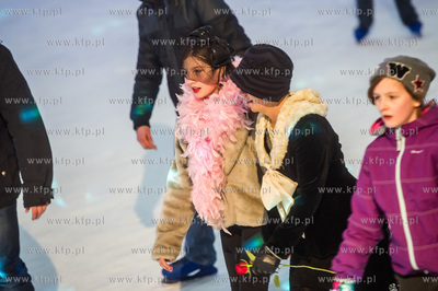 Lodowisko Miejskie w Gdansku. Walentynki w stylu Retro,...