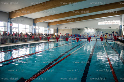 Pruszcz Gdanski. Uroczyste otwarcie krytej
plywalni...