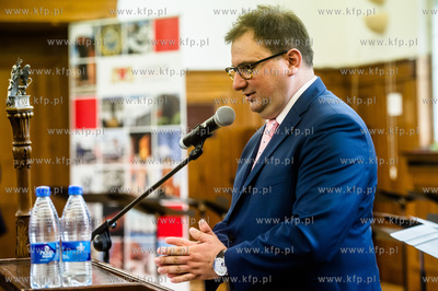 Gdansk. Oliwa. V Liceum Ogolnoksztalcace. Sesja Rady...