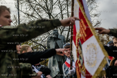 Gdansk. Wrzeszcz. Uroczyste złożenie kwiatów pod...